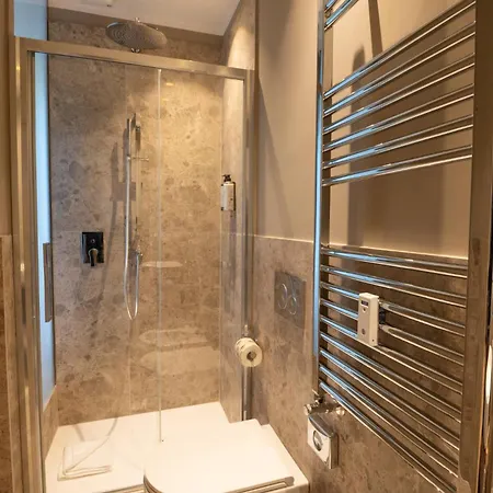 Domus 213 Guest House - Boutique Suites in Auditorium, MAXXI, Villa Borghese, Piazza del Popolo-2